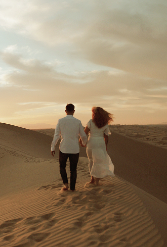 Rain or Shine: Creative Wedding Photos in Any Weather